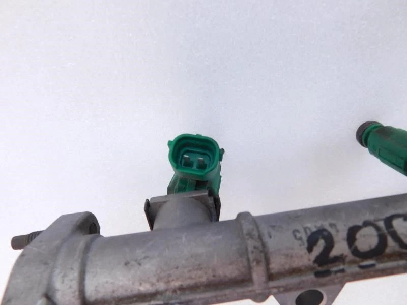 Fuel Injectors w/ Line 2.7L 99-05 HYUNDAI SONATA uHO75 Foto 2 de 4