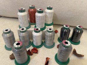 AMANN/Isacord 40 Polyester Sewing Machine Thread Lot, 12 spools