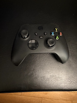 Carbon Black Xbox Series X/S Wireless Controllers That Perfectly Works