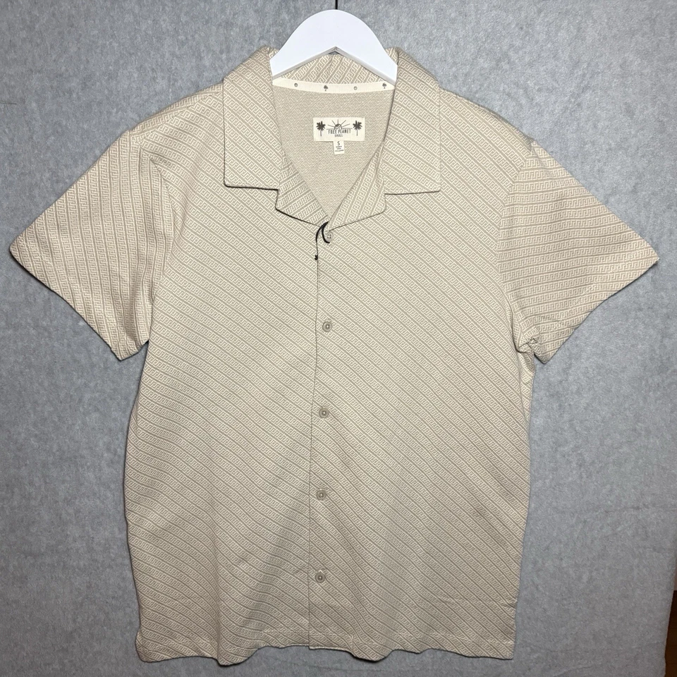 Free Planet Mens S Greek Key Resort Camp Shirt Short Sleeve Beige Tan Button Up - Image 3 of 4