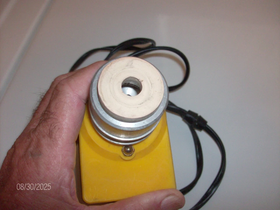 Hobbico Deluxe 12 Volt Starter RC Engine Starter - Image 3 of 4