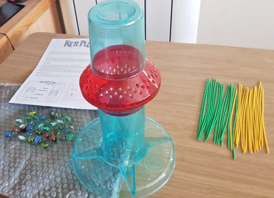 KER-PLUNK 1994 MB GAMES. 5 YEARS PLUS . COMPLETE & FAIR CONDITION. LID TATTY - Image 2 of 4