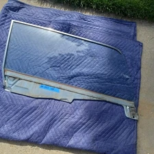 1964 1965 1966 FORD Mustang Coupe RH DOOR GLASS CARLITE CLEAR REALLY NICE