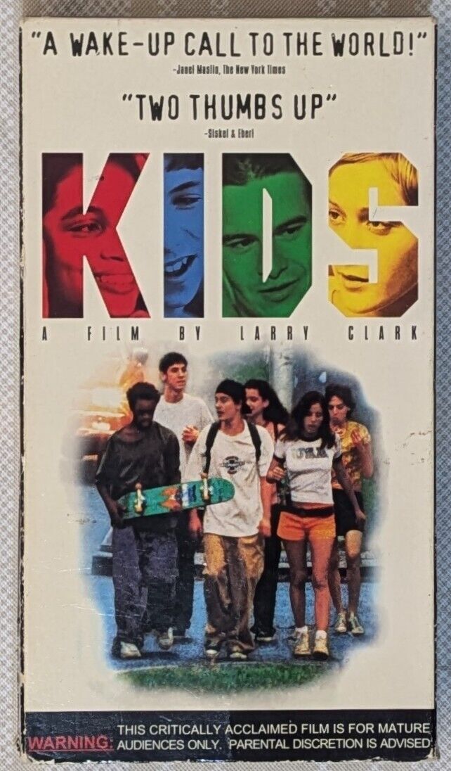 【新作入荷!!】 (VHS, KIDS 1995) Cult Teen HTF ~ Clark Larry ~ Vidmark その他