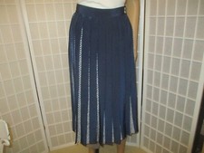 Liz Claiborne vintage navy  white strip pleaded midi skirt
