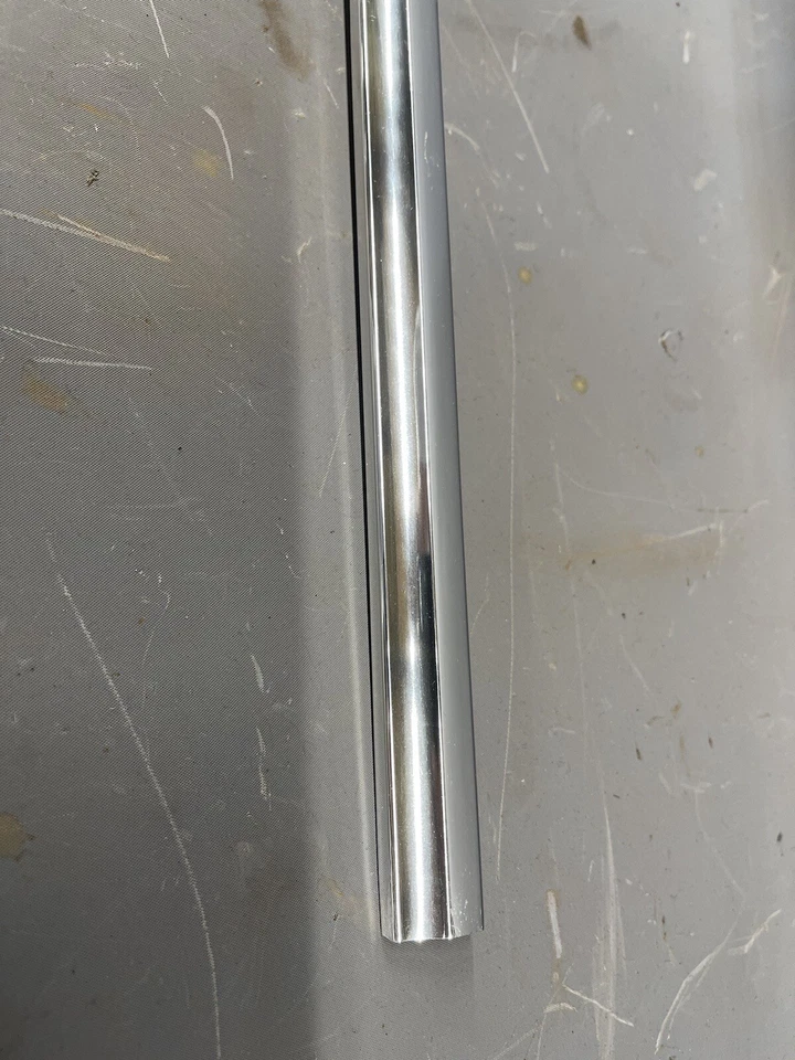 Новый из старых запасов 1971-1975 Chevy Impala Kingswood отделка задней двери молдинг Townsman конец ворота оригинальный - Изображение 2 из 4