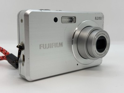 Fujifilm FinePix J10 8.2MP 3x Zoom Compact Digital Camera Silver