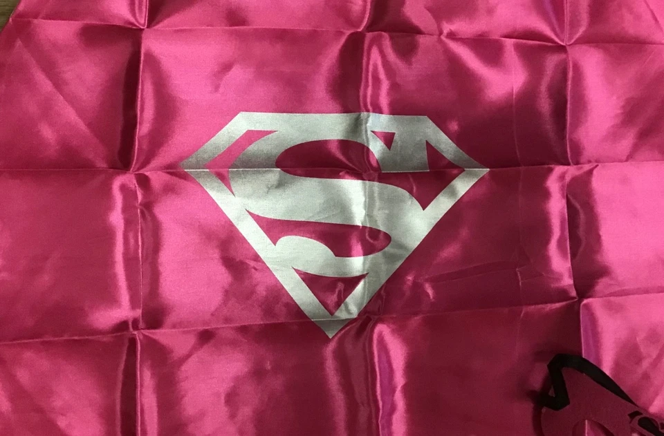 Máscara de fieltro rosa con capa de satén superhéroe superhéroe superhombre para niñas pequeñas nueva sin etiquetas Foto 2 de 4