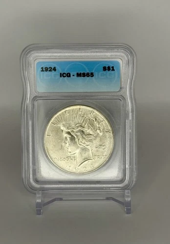 1924 Peace Silver Dollar. MS 65