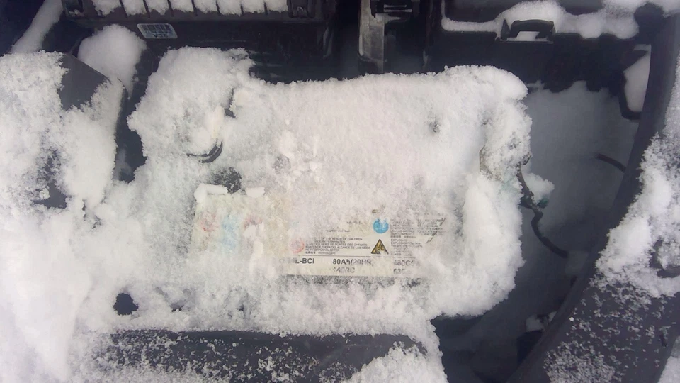 Battery Tray HYUNDAI AZERA 12 13 14 15 16 17 Foto 2 de 3