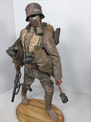 1/6 CUSTOM WW1 IMPERIAL GERMAN MP-18 TRENCH RAIDER + OAK STAND