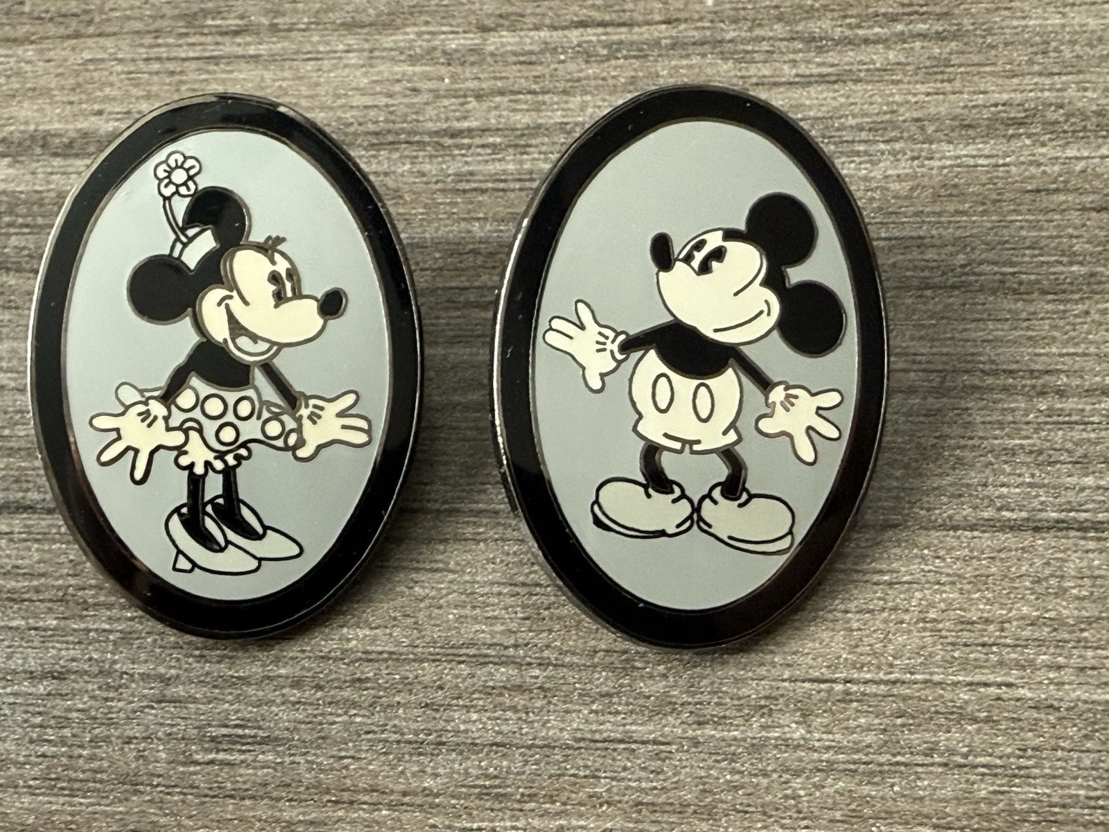 Pie Eyed Mickey & Minnie Mouse Black & White Portrait Pins Disneyana RARE LE1500