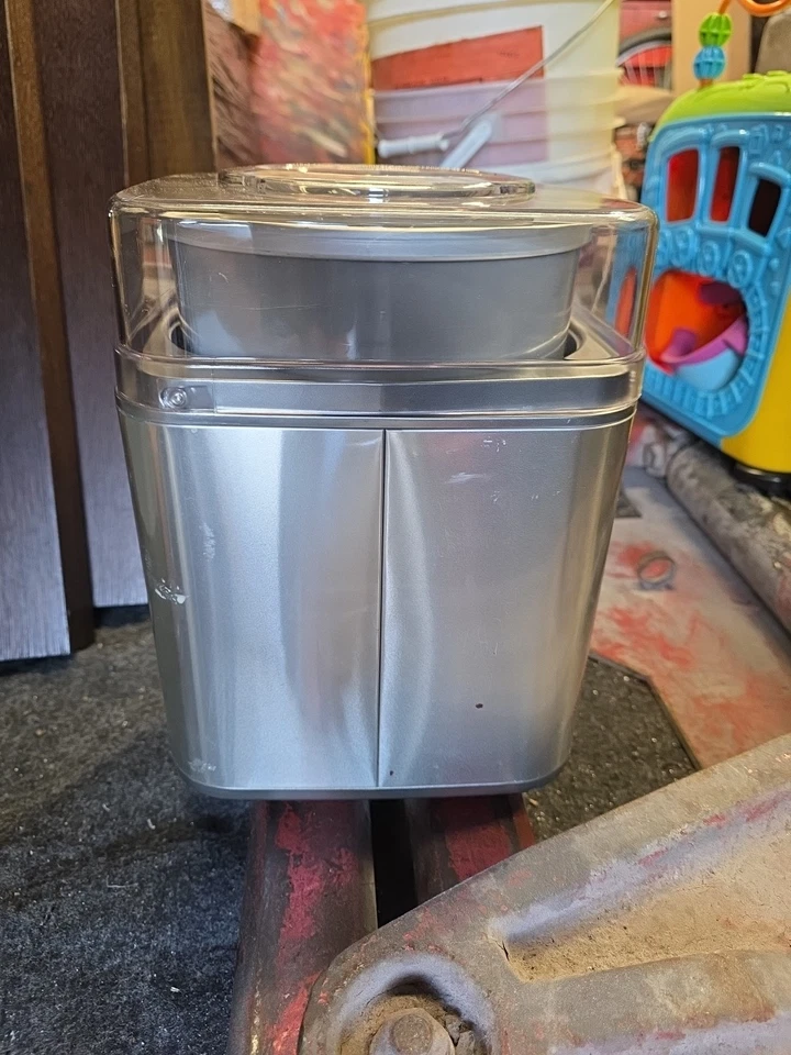 Sorbete y heladera de yogur congelado Cuisinart ICE-30BC Pure Indulgence 2 cuartos Foto 4 de 4