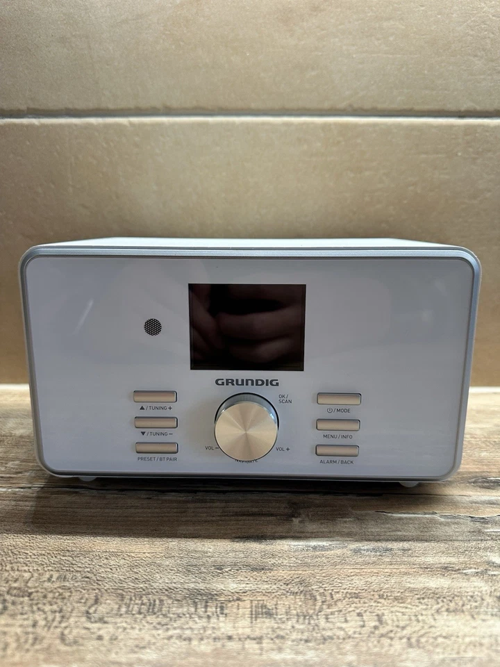 Grundig DTR 5000 X Internetradio FM-Tuner Digitalradio DAB WLAN Bluetooth Weiss - Bild 2 von 4