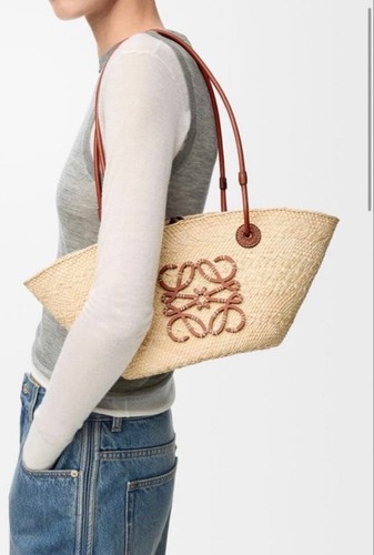 LOEWE basket bag small