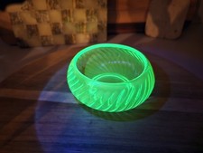 Vintage Uranium Vaseline Glass Green Swirl Pattern Bowl Depression Glass