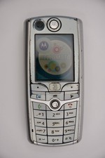Motorola C975 – Powers On – Vintage 3G Mobile Phone – HELLOMOTO – With Battery