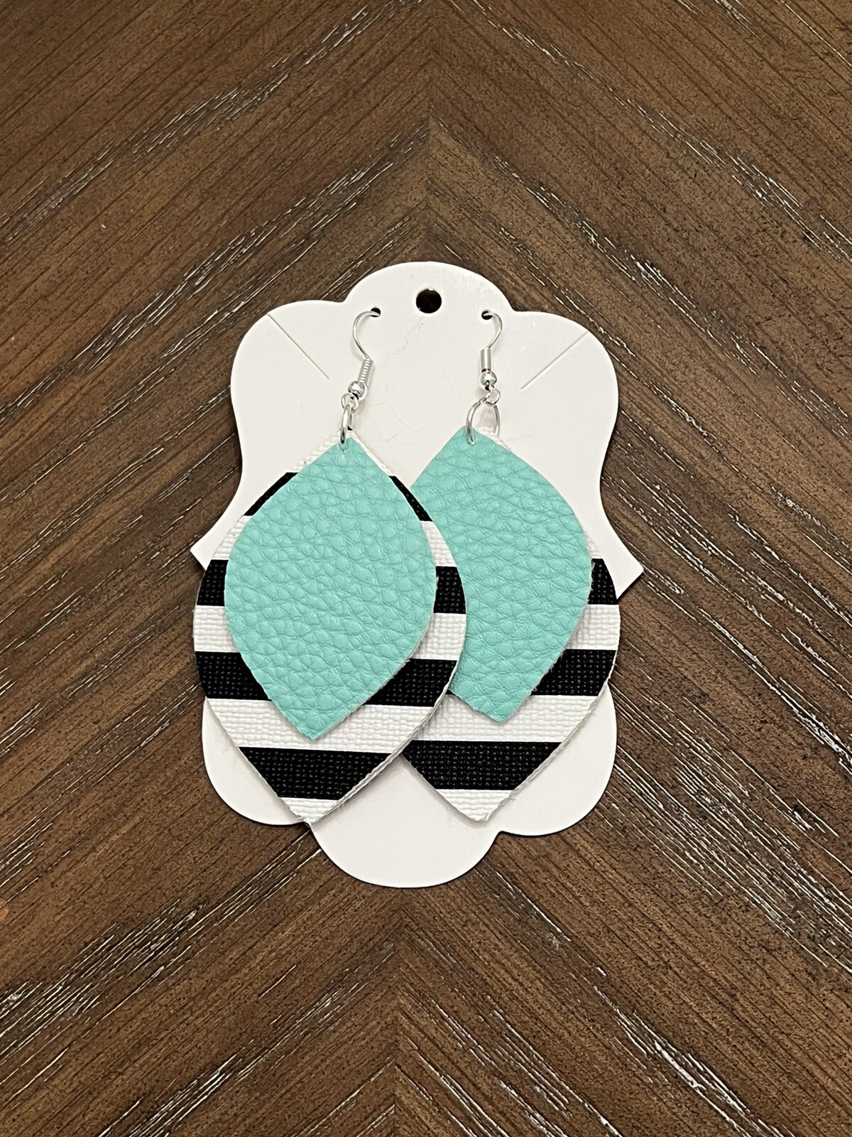 Stylish and Elegant Earrings for Every Occasion-image