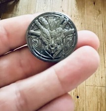 RuneScape community event item .Runefest 2019 Pin Badge (Metal) Authentic Jagex 