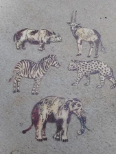 Pkg of 25 Jungle Animal Wallpaper Cutouts by Wallies/12163/craft/NEW 