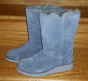 gray koolaburra boots