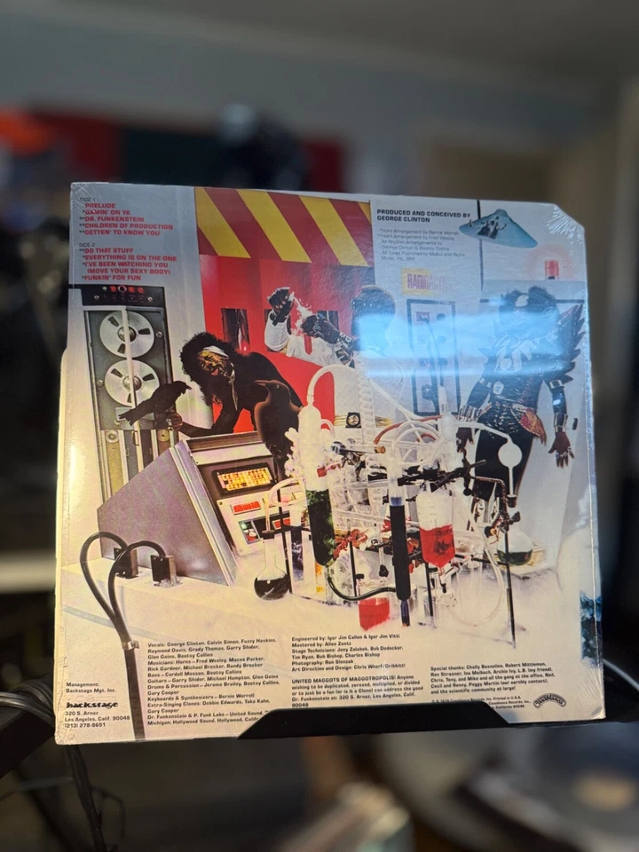 Parliament – Clones Of Dr. Funkenstein LP  * 1976 SEALED First Press * - Funk NM - Image 2 of 2
