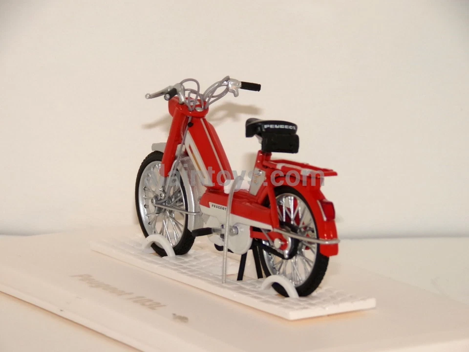 PEUGEOT 103 L 1972 ORANGE NOREV 1/18 Réf 182047 - Photo 3/4