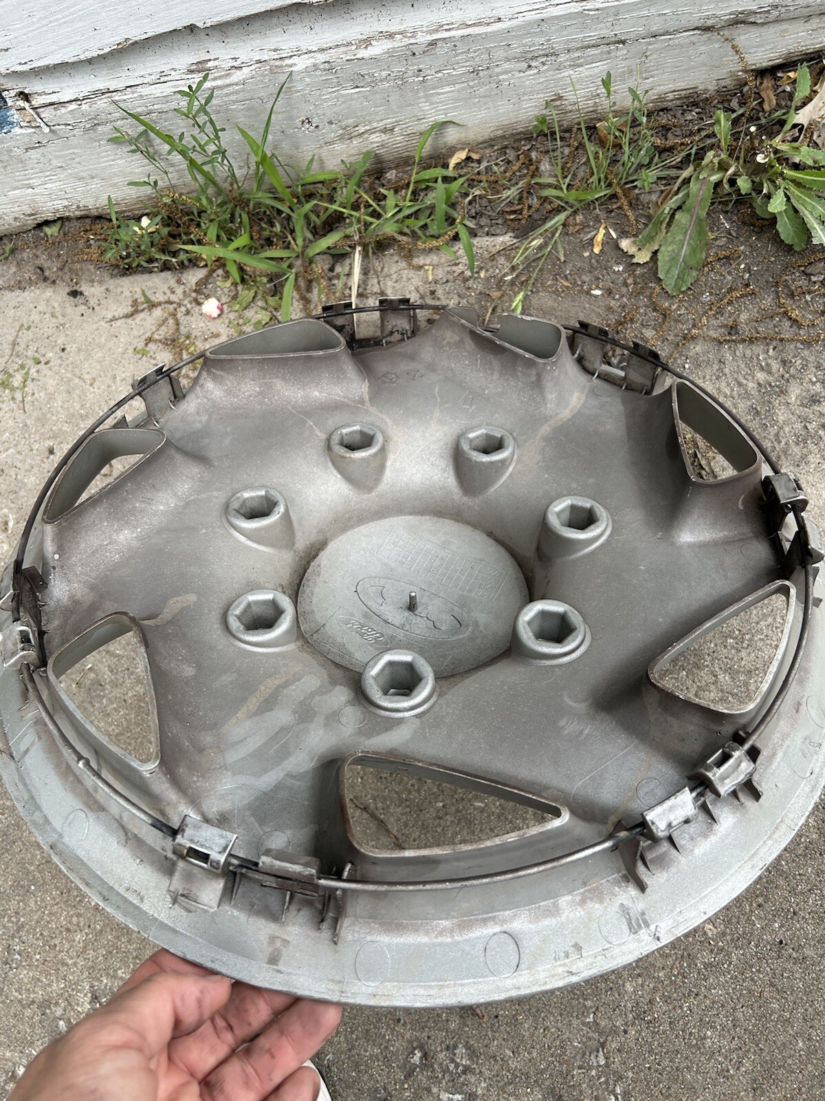 Ford Van Hubcap Wheel Cover Hub Cap F8UA1130AA 1997 to 2018 16" E150