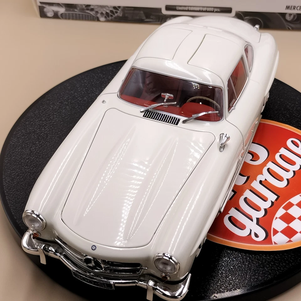 MINICHAMPS 1/18 Mercedes-Benz 300 SL 1954 White 180039006 Diecast model - Image 2 of 4