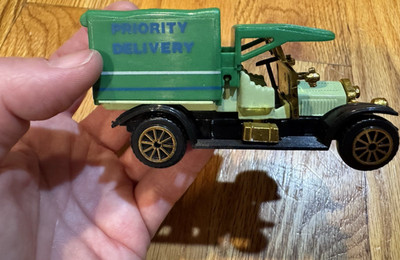 1980s 1912 1:64 Green Ford Model T Priority Delivery Truck Tin Readers Digest