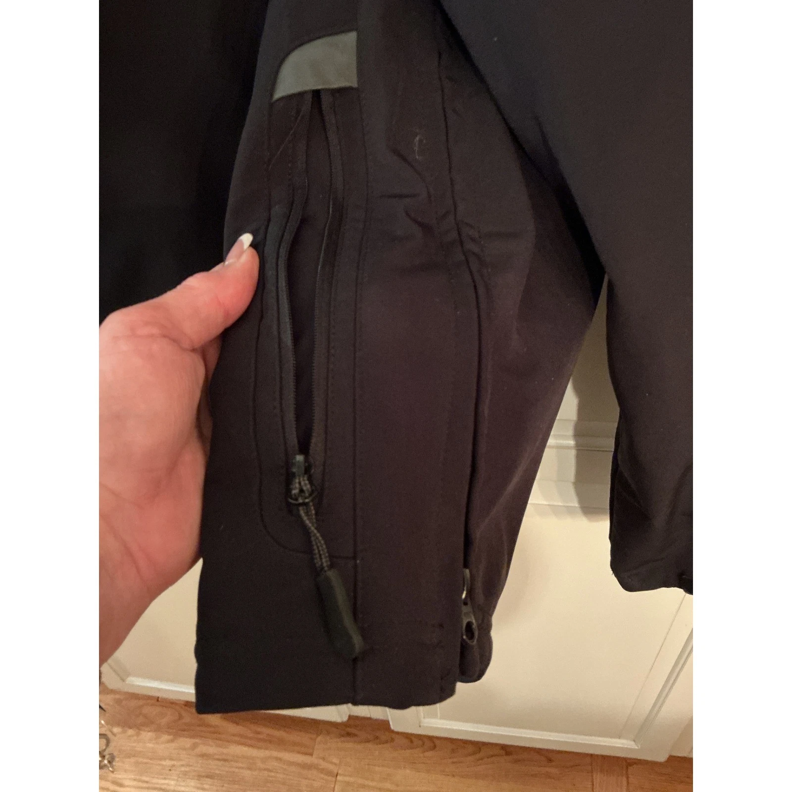 SOG Tactical Softshell Jacket Mens Large Black Full Zip Utility Coat image 3