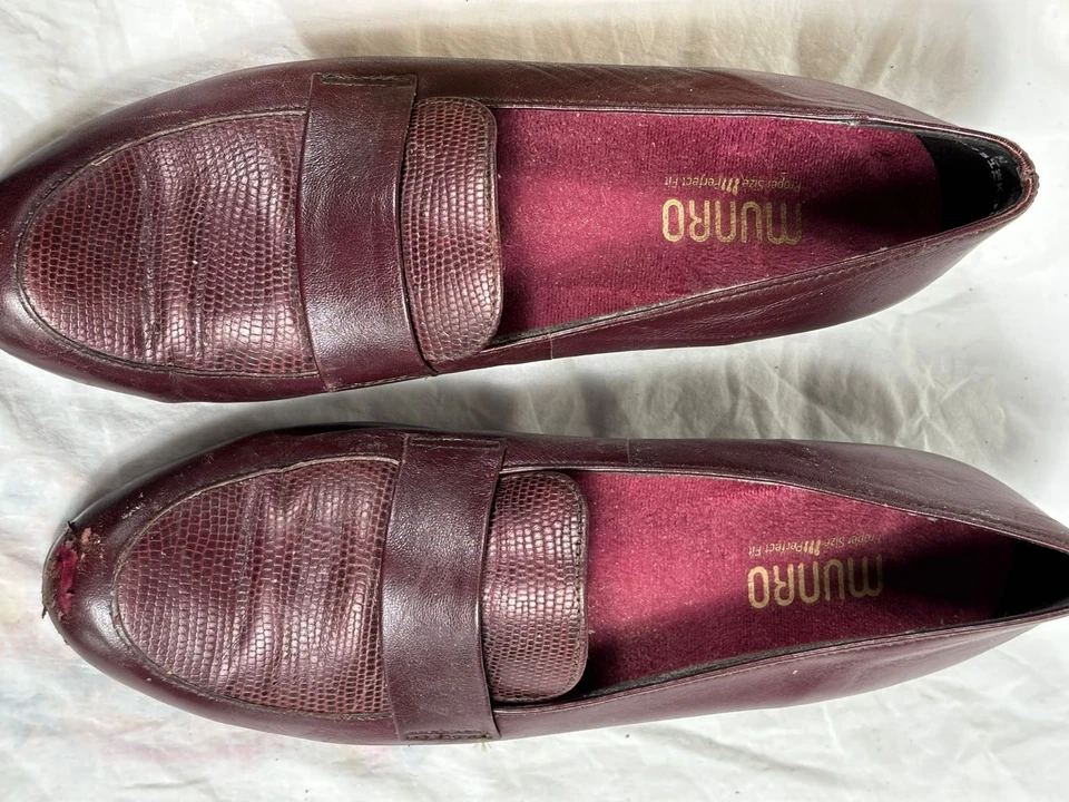 Mocassim Munro Kiera American Couro Borgonha Conforto Feminino Tamanho 9.5 - Imagem 3 de 4