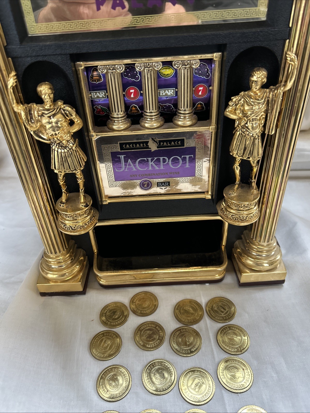 Franklin Mint Caesars Palace Tabletop Jackpot Slot Machine Bank-1989 With Coins