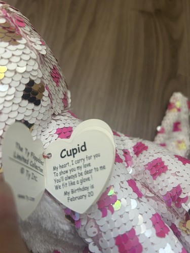 TY Flippables Sequin Plush - CUPID the Valentine's Cat w/ Heart (Medium 9 inch) - Picture 6 of 8