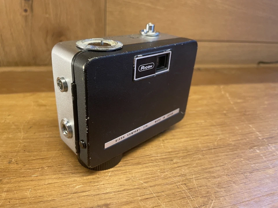 *Casi Como Nuevo: Nuevo Sello de Luz* Cámara Ricoh Auto Media E 4 Hojas Trébol Medio Marco Foto 4 de 4