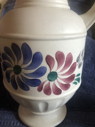 Vintage . E Radford England Pottery Pitcher 10” Hand painted - Bild 4 von 6