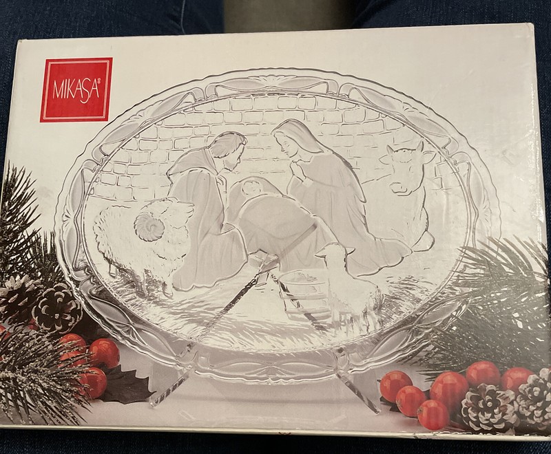 Mikasa Nativity Plaque SA 961/994 9.5" Etched Oval Plate with Stand Original Box