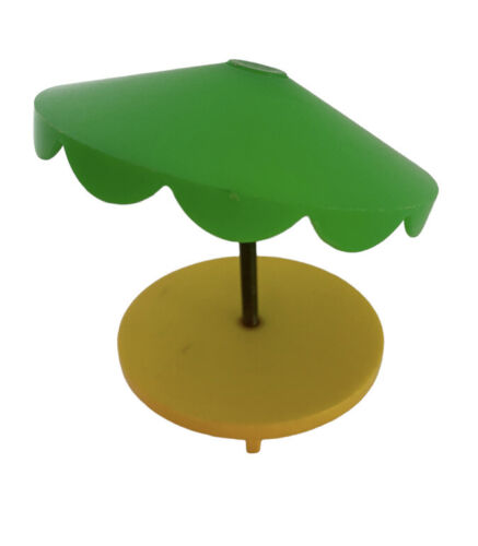 TOY - VINTAGE FISHER PRICE UMBELLA PICNIC TABLE - YELLOW AND GREEN - Picture 1 of 3