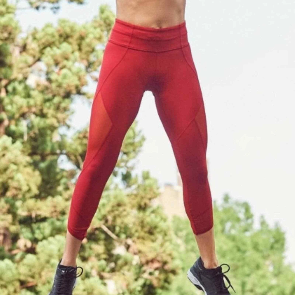 Athleta Women's Aura Sonar Capri Red Leggings 830070 Size Large