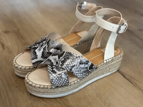 Dolce Vita Women’s Stella Ivory Snake Print Sandal Size 9.5 - Picture 2 of 6