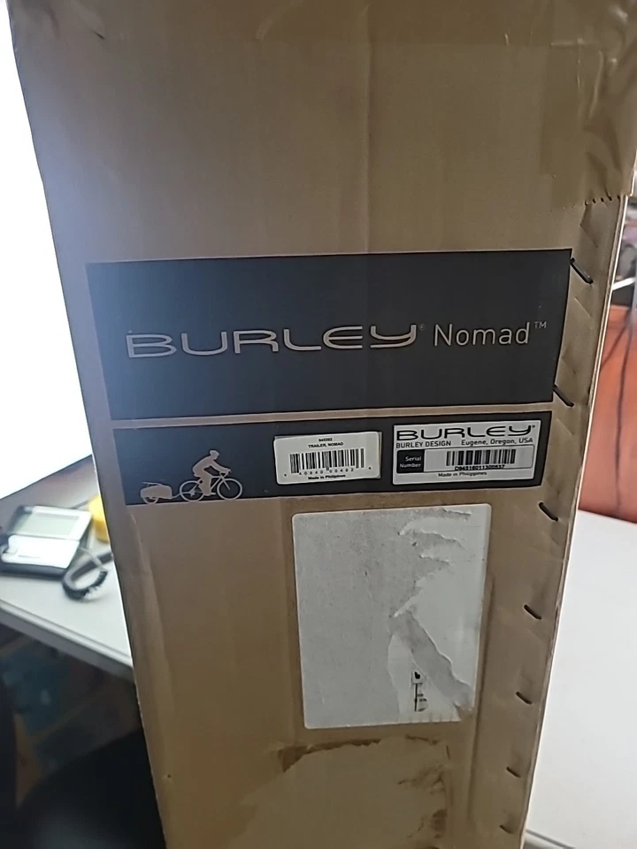 Burley Nomad, Aluminum Touring Cargo Bike Trailer  - Image 2 of 3