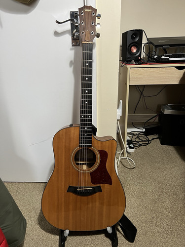 Taylor 310ce electro acoustic guitar with Taylor ES1 pickup system - Picture 1 of 1