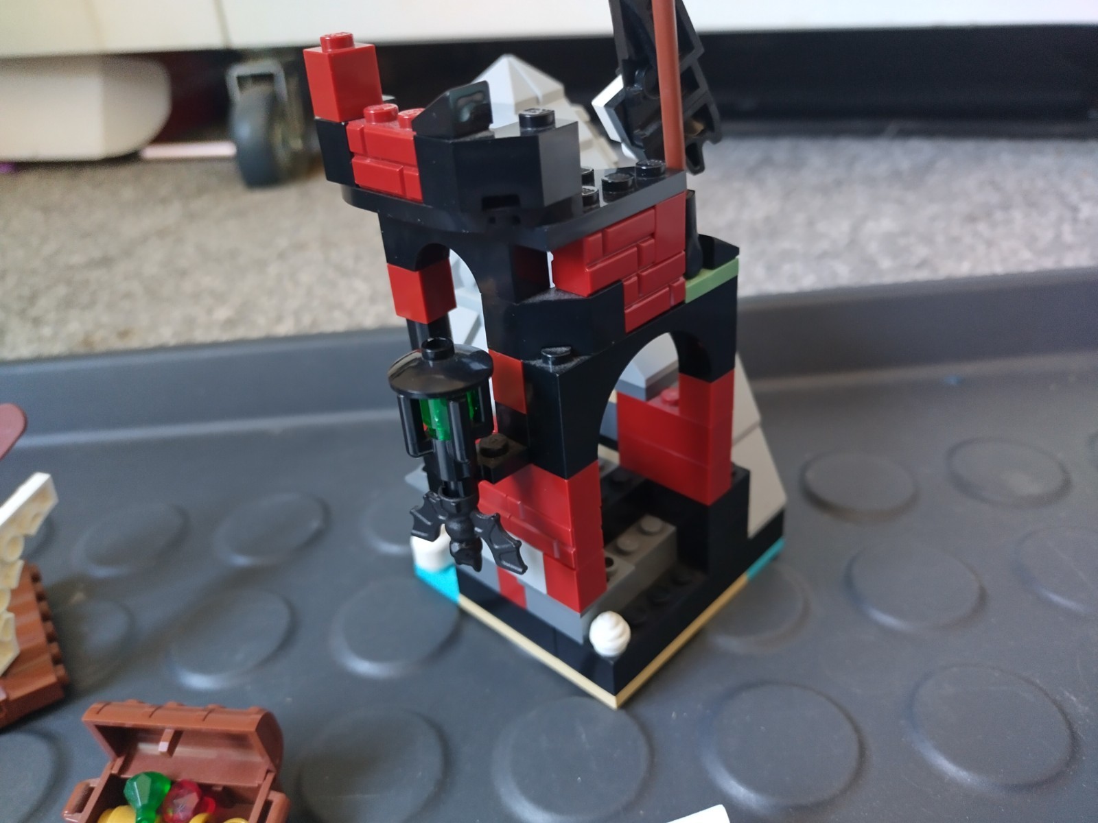 Picture 5 of 6