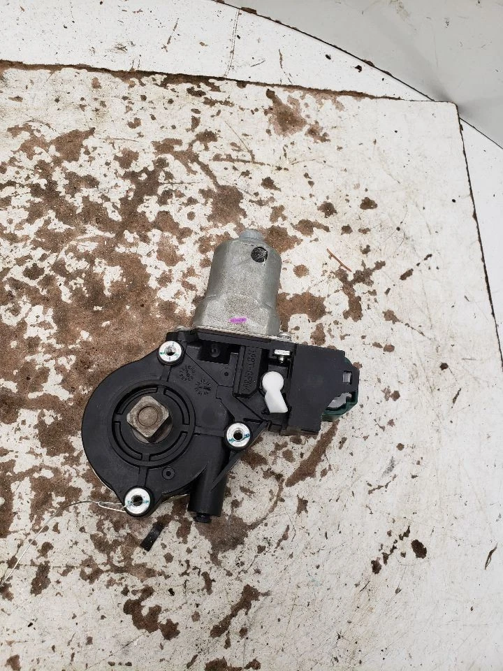 Передний мотор стеклоподъемника правого пассажира подходит для 13–19 SENTRA 1403813 - Изображение 3 из 4