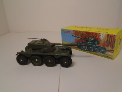 Dinky toys 827 Panhard fl 10 - Collection