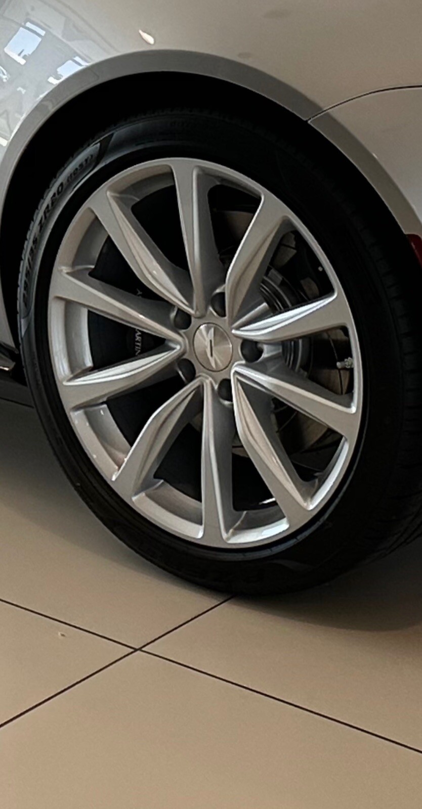 2022 Aston Martin Oem Wheels
