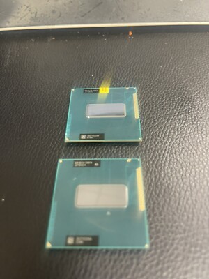 Lot of 2 Intel CPU i3-3110M Dual-Core 2.4Ghz PGA988 SR0T4 Socket G2