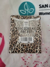 NWT Victoria Secret PINK Animal Print T Shirt XS- V Neck
