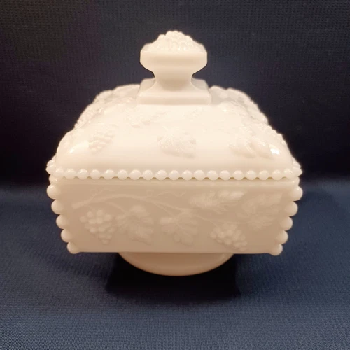 VTG Westmoreland White Milk Glass Pedestal Candy Dish & Lid Beaded Grapevine
