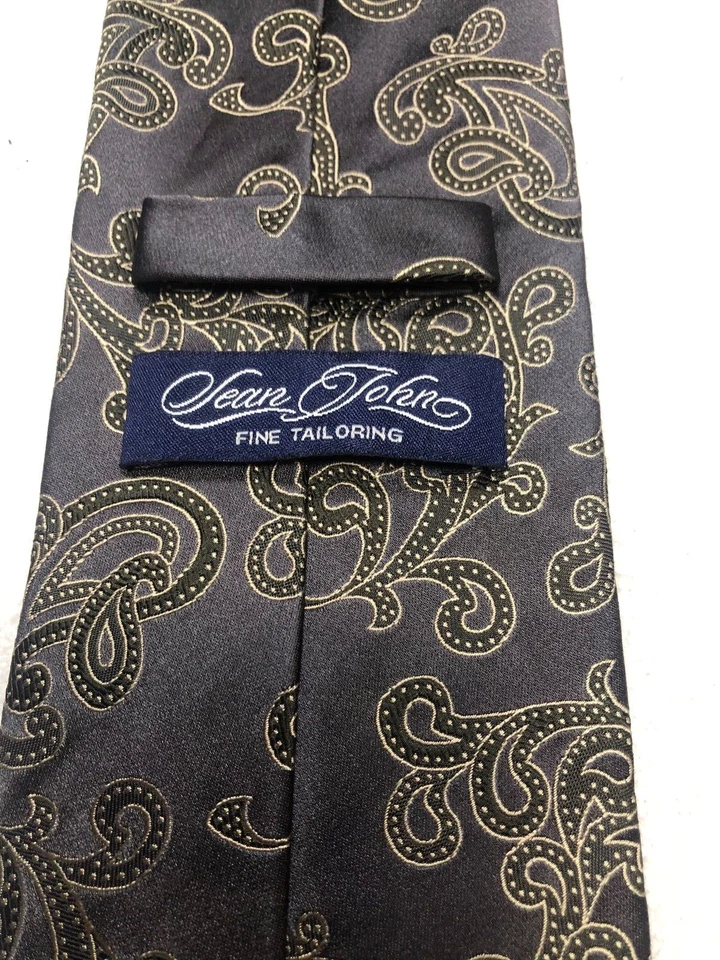 SEAN JOHN CORBATA HOMBRE GRIS CON NEGRO Y DORADO 4 X 60 Foto 4 de 4
